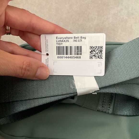 NWT Lululemon Tidewater Teal Everywhere Belt Bag 1L - Picture 3 of 3